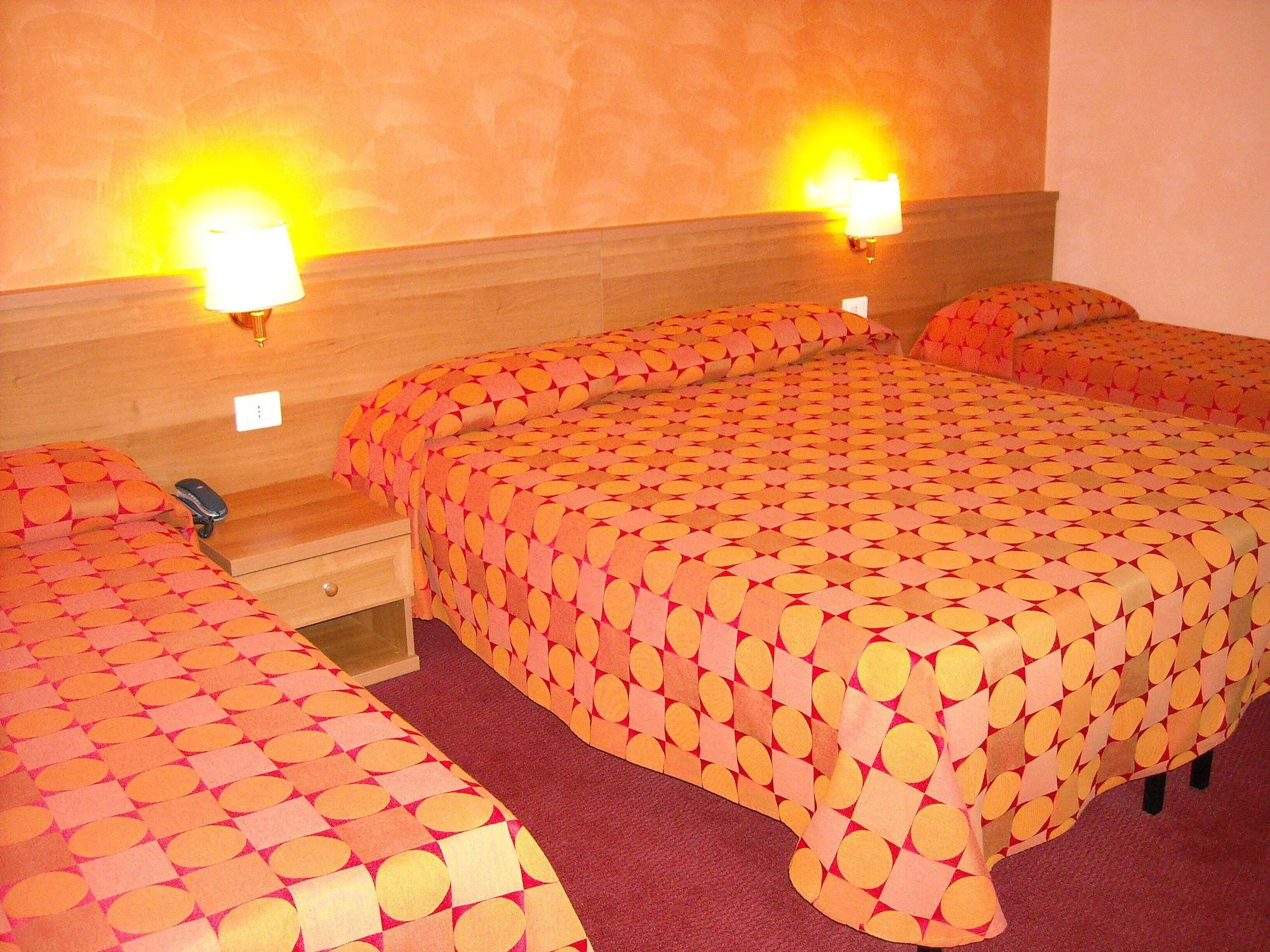 New Morpheus Rooms Rome Bagian luar foto